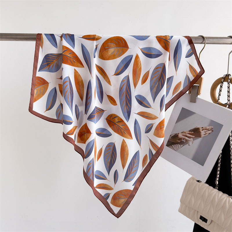 Luxury Bags Brand - Sciarpe quadrate da 70 cm con