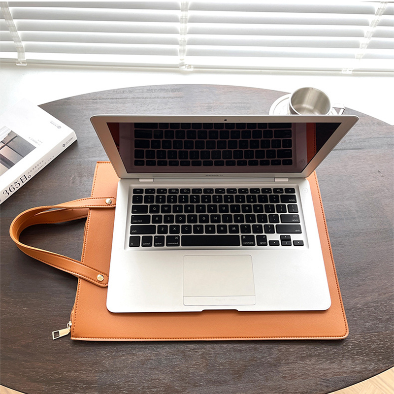 Borsa per Laptop di Design Lus - Luxury Bags Name For Women recensione e prezzo