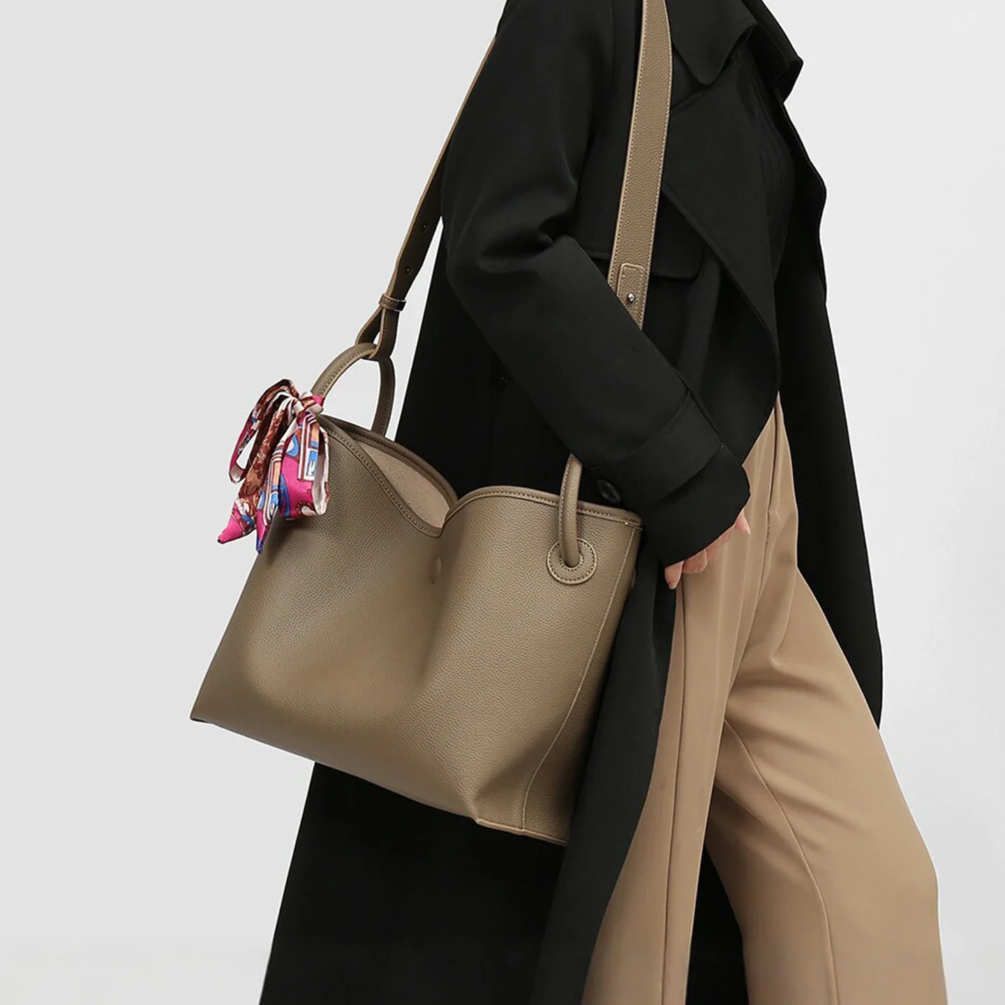 Borsa a Mano di Lusso Leggera  - Luxury Bags & Leather Repair Of Atlanta recensione e prezzo