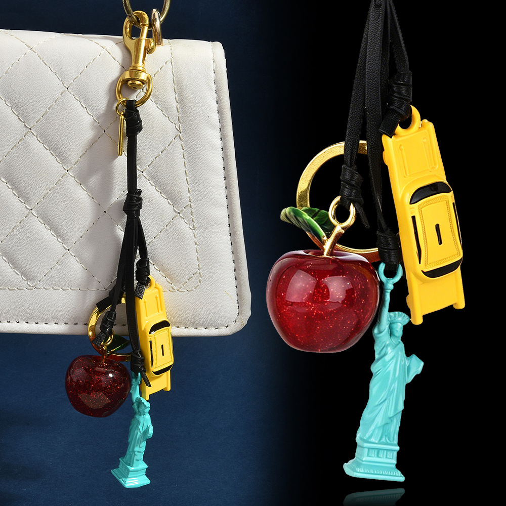 Ciondolo per Borsa in Pelle a  - Luxury Bags New York recensione e prezzo